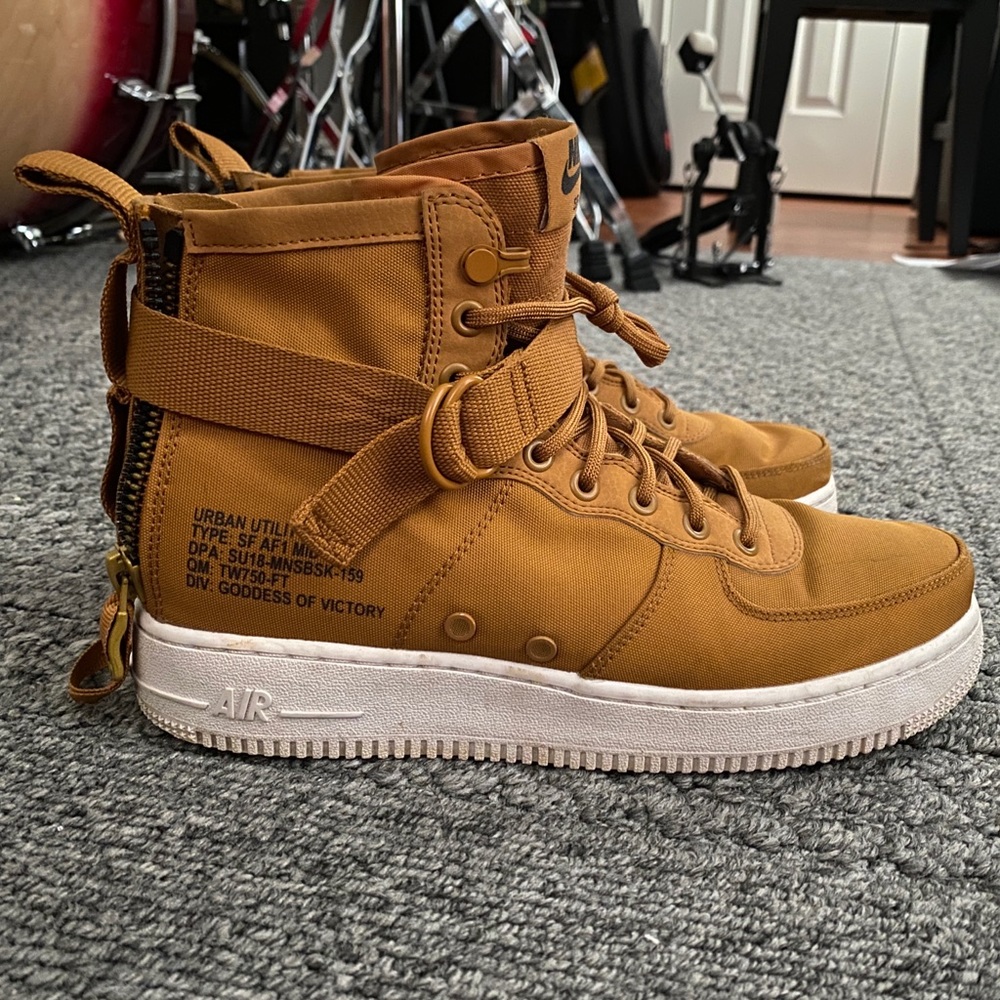 Sf Air Force 1 mid size 8 - Picture 2 of 5